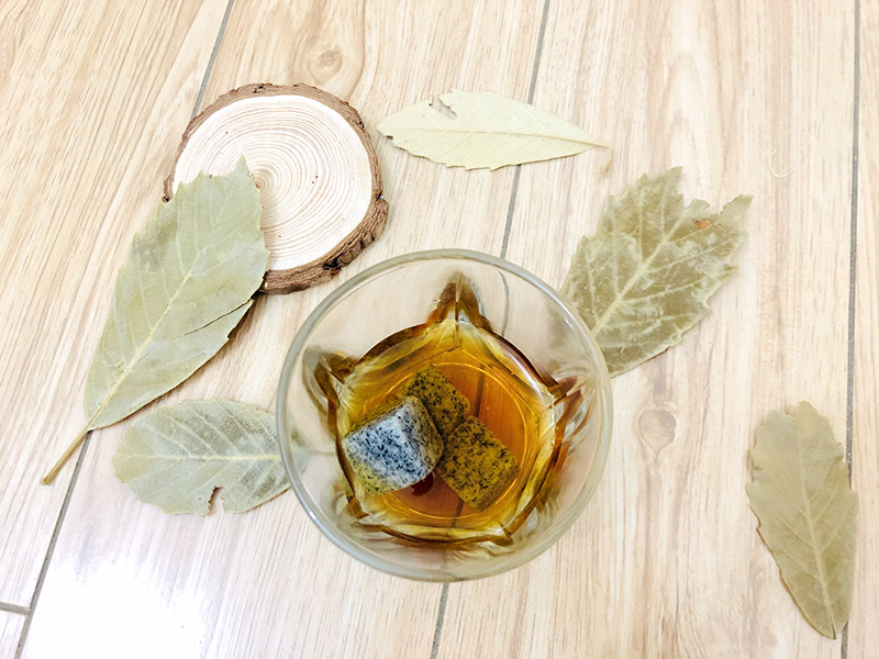 Подарочный набор custon Pernod Ricard с камнями для виски, заводская цена
