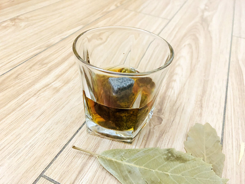 Изготовление на заказ посуды для бара с камнями для виски Pernod Ricard