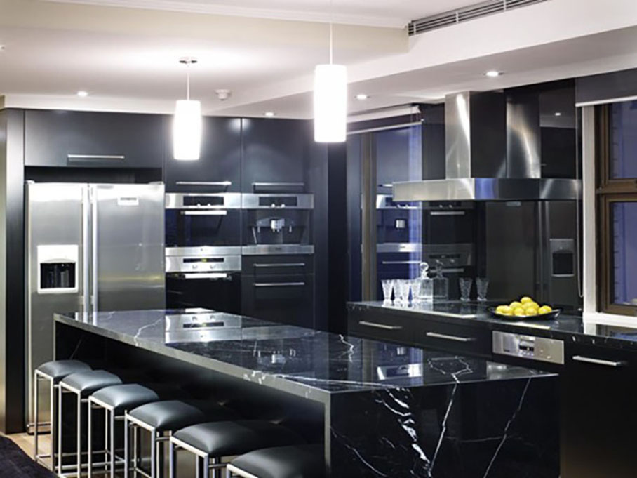 Кухонные столешницы из мрамора Nero Marquina